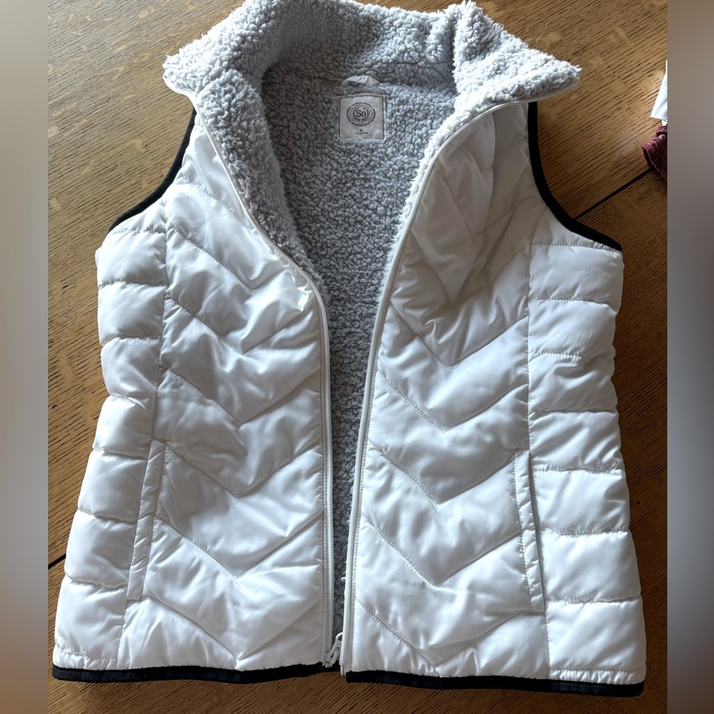 Authentic American Heritage - Women’s Puffer Vest - M